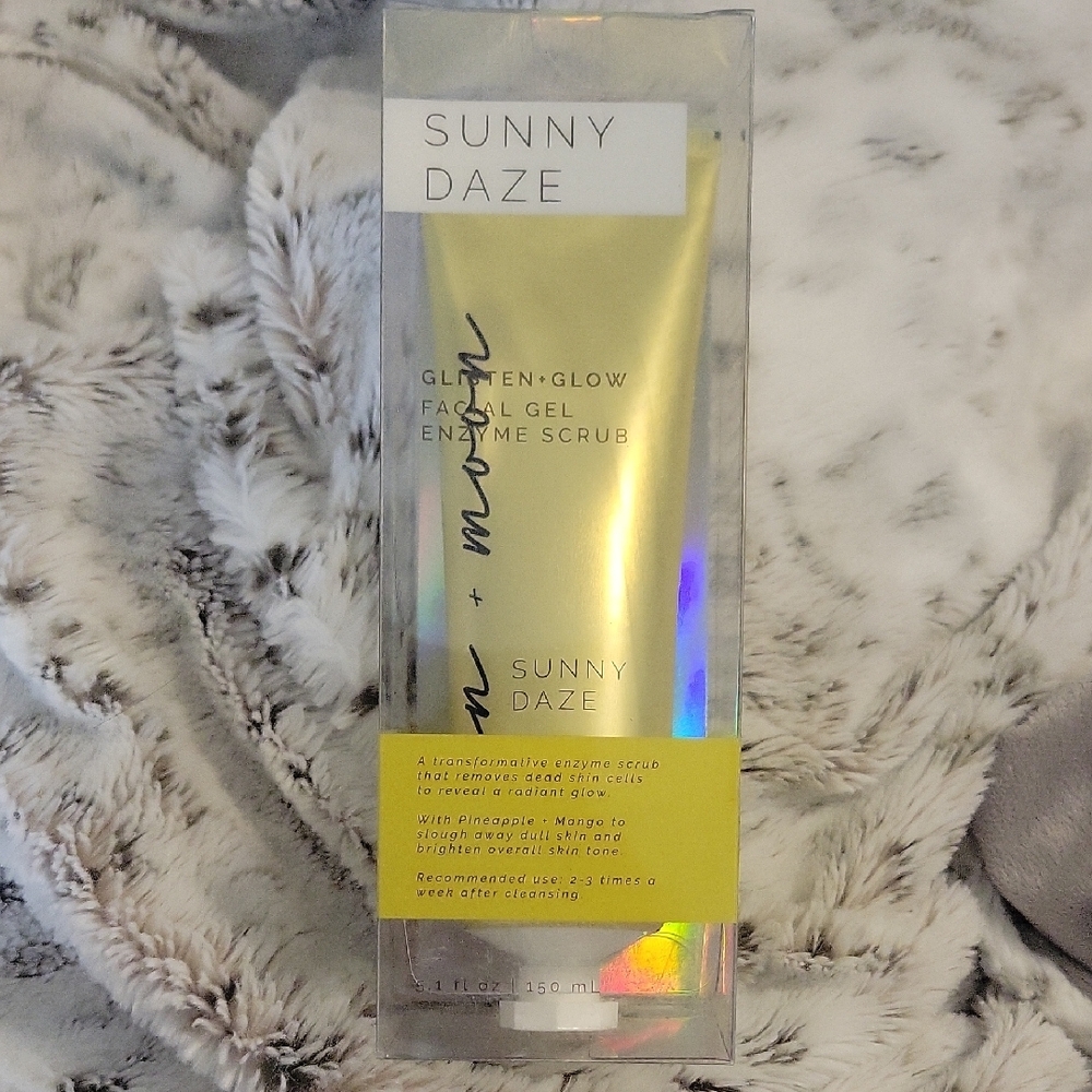 SUNNY DAZE, Glisten + Glow Facial Gel Enzyme Scrub, NIB